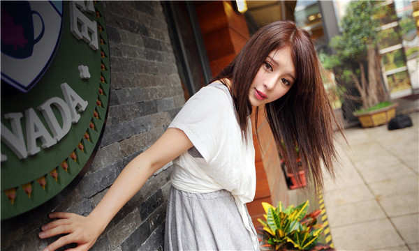 西双版纳想找一个女性生孩子给报酬-｛找个女人生孩子多少钱｝